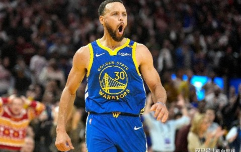 突发：库里在勇士对阵快船比赛中创造NBA历史！